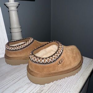 UGG Tasman Toddler Chestnut Suede Slippers with Woven Trim Size 6